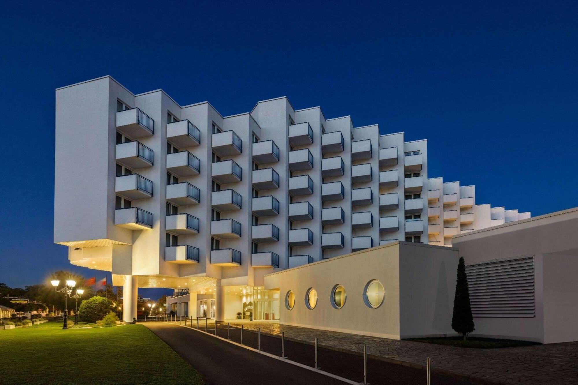 Vienna House By Wyndham Amber Baltic Miedzyzdroje Hotel Exterior photo
